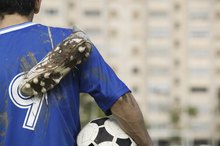 What Type of Soccer Shoe Should Be Worn on Turf?