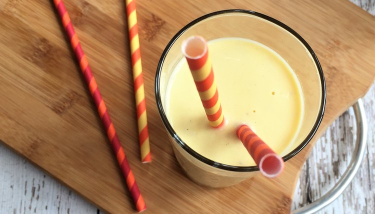 Chia Mango Smoothie
