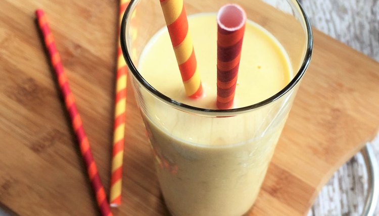 Chia Mango Smoothie
