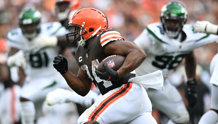 New York Jets v Cleveland Browns