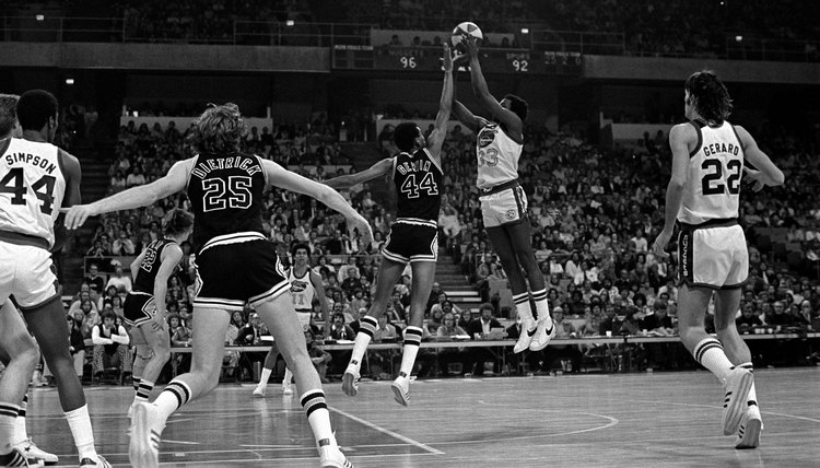 Denver Nuggets v San Antonio Spurs, 1-23-76