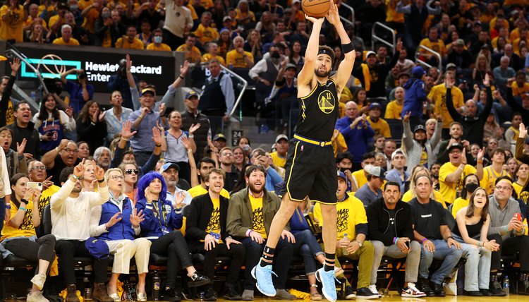 Dallas Mavericks v Golden State Warriors - Game Five
