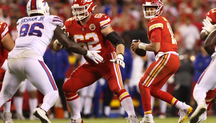 Buffalo Bills v Kansas City Chiefs
