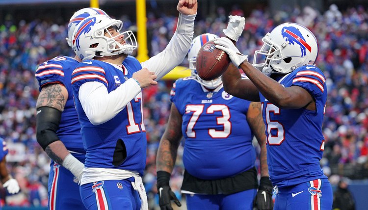 New England Patriots v Buffalo Bills