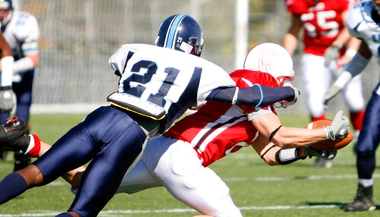 College Football - Catch and Tackle