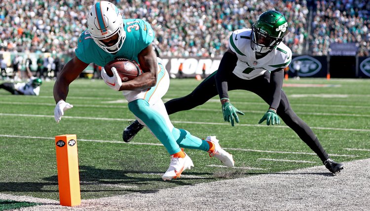 Miami Dolphins v New York Jets