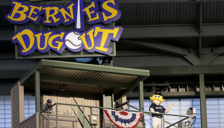 Houston Astros v Milwaukee Brewers